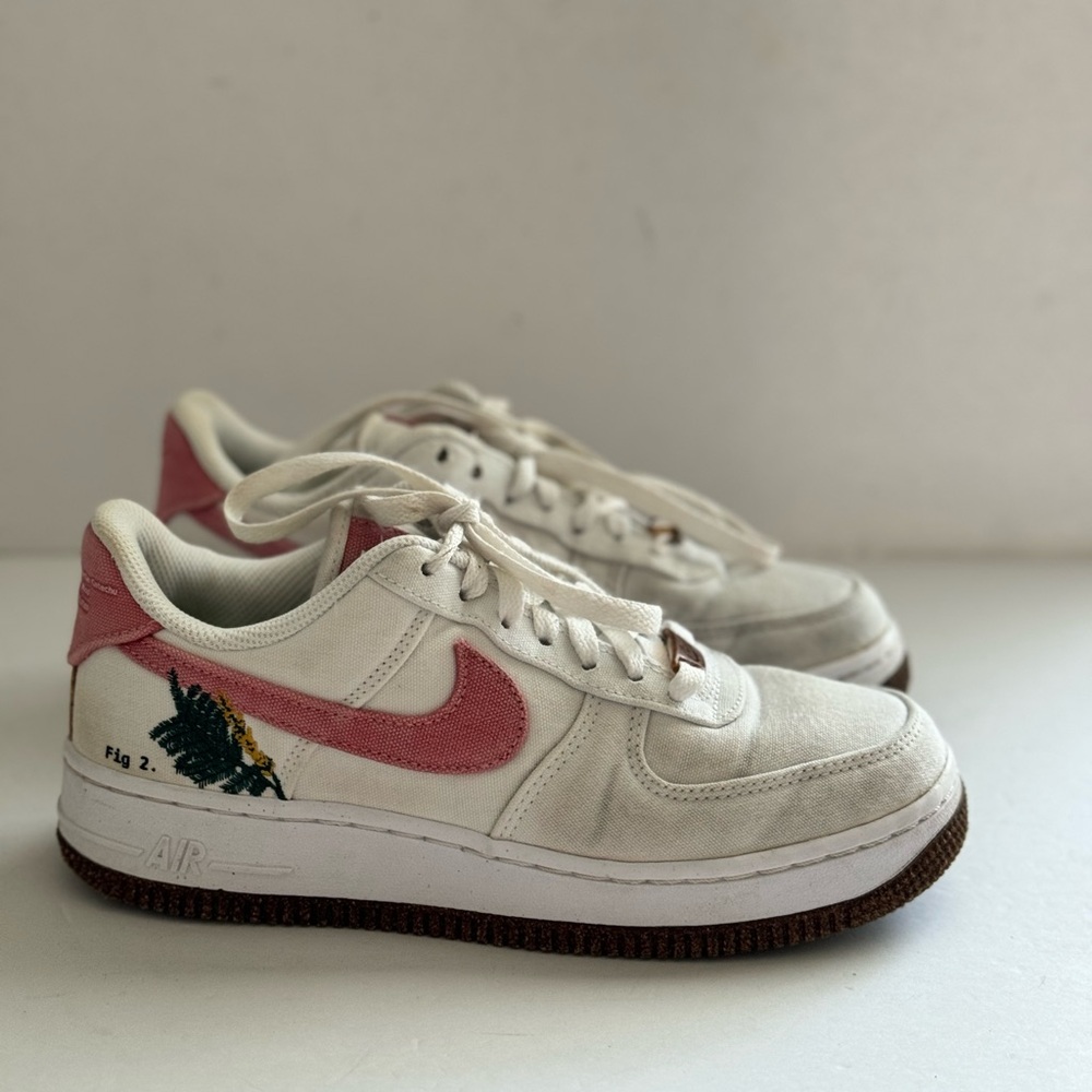Nike Air Force 1 Low 07 SE Catechu Women's Shoe White Pink Size 6.5